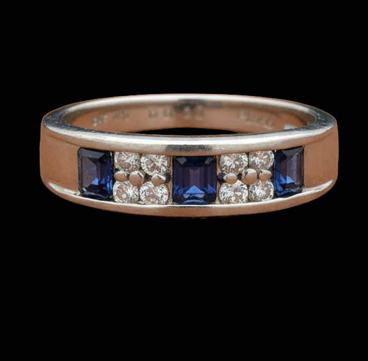 Fine Sapphire and Diamond Ring