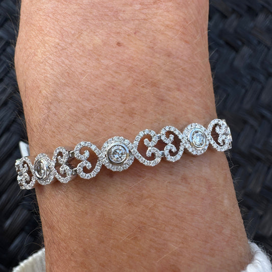 Designer AV 3.32cttw Diamond Bracelet 14Kt White Gold