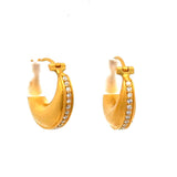 Modern Diamond 18Kt Yellow Gold Earring