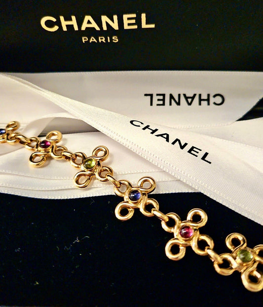 Estate - Designer Chanel Elegant Garnet, Amethyst, Peridot 18K Yellow Gold Knot Motif Links Bracelet 15306