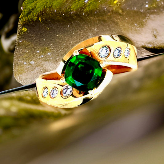 Estate 1.25 ct Tsavorite Garnet Diamond 18K YG Ring 15492