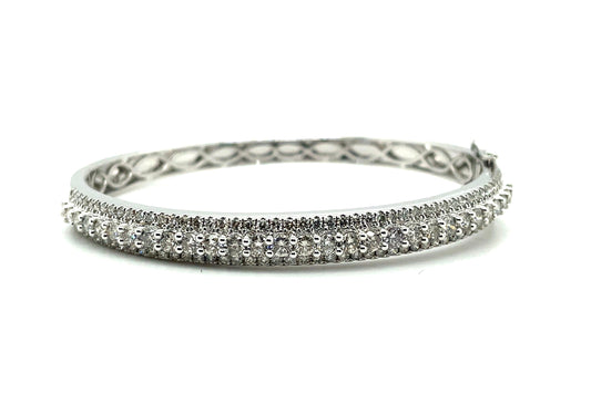 White Gold 3.20 cttw Diamond Bangle 03600