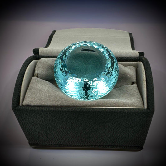 Amazing Aquamarine Round Modified Brilliant Cut 171.46 ct Green - Blue GIA Loose Gemstone 15094