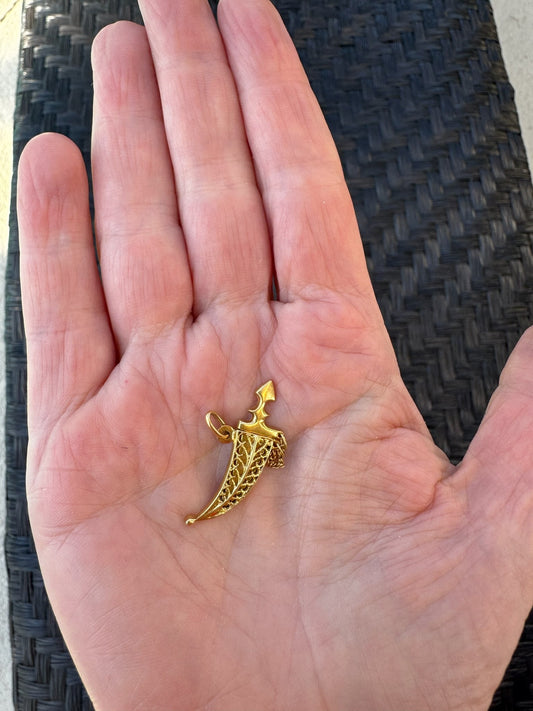 Uno A Erre Italia Coltello Pendant 18K Yellow Gold 3.67g