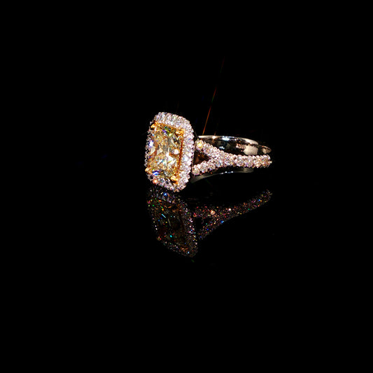 3.83 CTTW Halo Ring