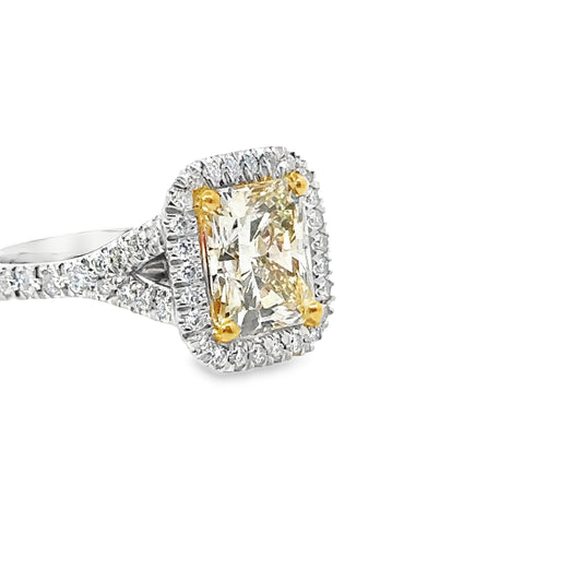 3.83 CTTW Halo Ring