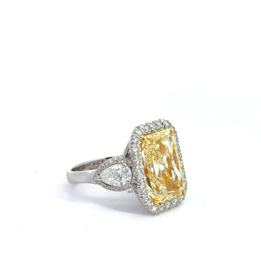 8.54 CTTW Halo Ring