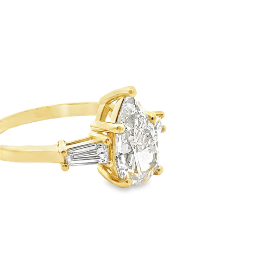 2.24 CTTW 3 Stone Ring