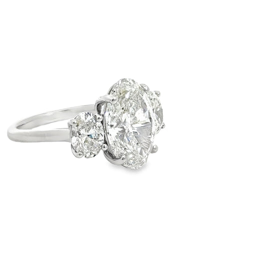 7.84 CTTW 3 Stone Ring