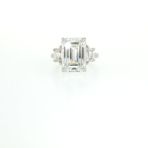 9.10 CTTW 3 Stone Ring