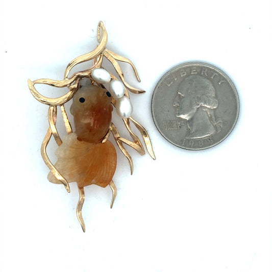 Estate Carved Agate & Pearl Fish Pendant/Brooch 15561