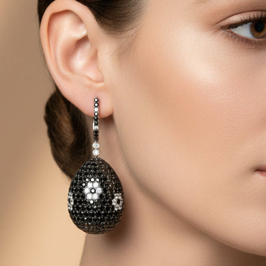 Designer Atkins 23.35cttw White and Black Diamond 18kt White Gold Dangle Earring