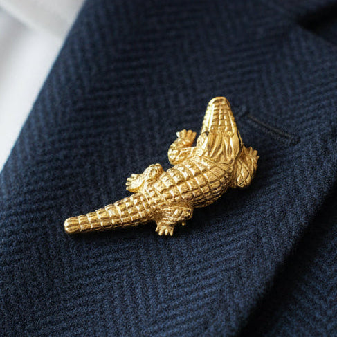 Modern 1980's 18Kt Yellow Gold Alligator Brooch